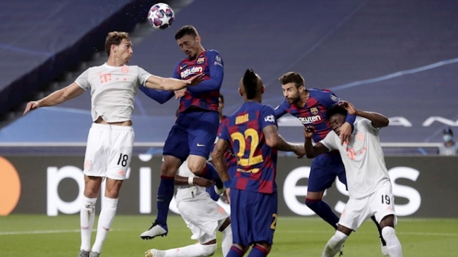 ¡Paliza, masacre, pesadilla! Las duras críticas en redes sociales a la defensa de FC Barcelona