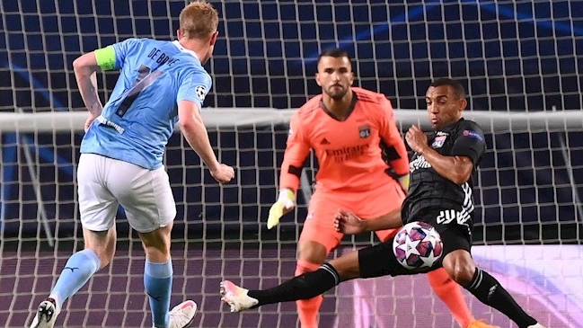 Kevin de Bryune igualó para Manchester City ante Lyon con una precisa definición de primera