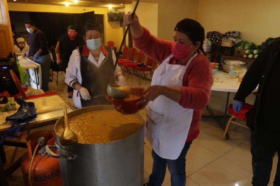 Todos por el Deporte y el CSyD Colo Colo se unen para financiar Olla Común en San Bernardo