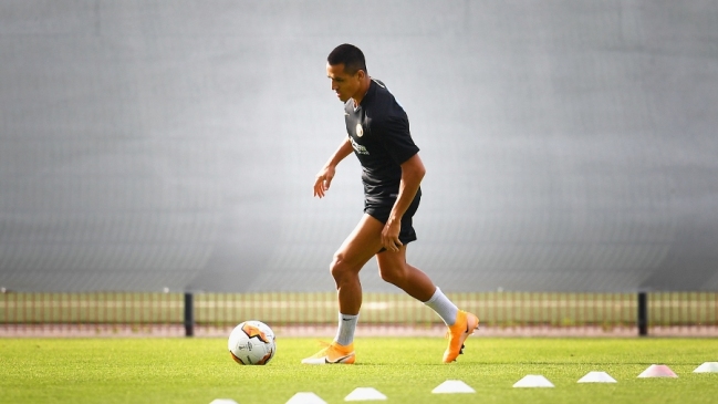 Alexis Sánchez trabajó con balón a tres días de la final de Europa League