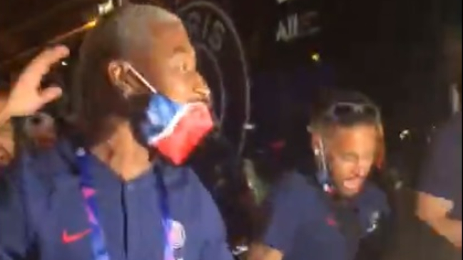 ¡Con reggaeton y cumbia! El fervoroso festejo de PSG tras su inédito paso a la final de Champions