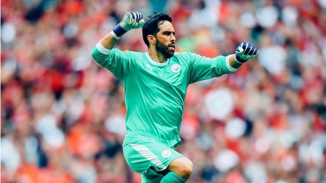 Claudio Bravo se despidió de Manchester City: Estoy orgulloso y feliz por vestir esta camiseta