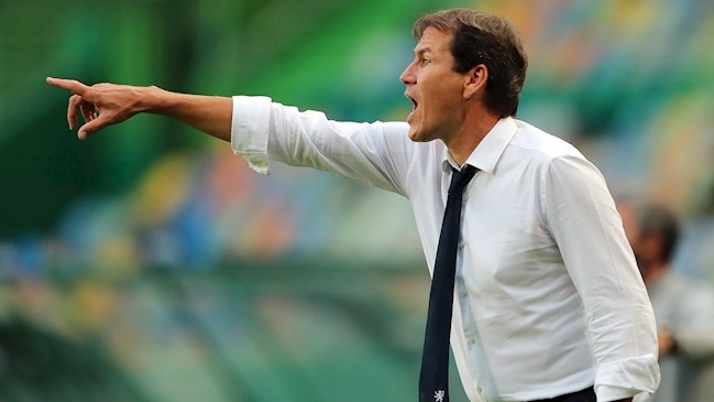 Rudi García: Debimos adelantarnos, nos fuimos al descanso con un sentimiento de injusticia