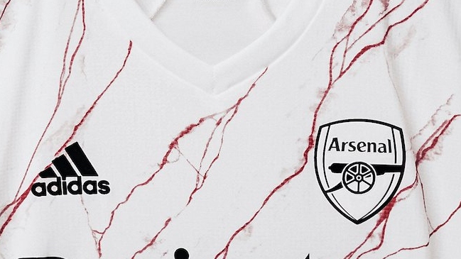 Arsenal dio a conocer su flamante camiseta de visitante para la próxima temporada