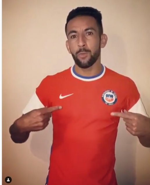 Lanzaron las nuevas camisetas de la selección chilena