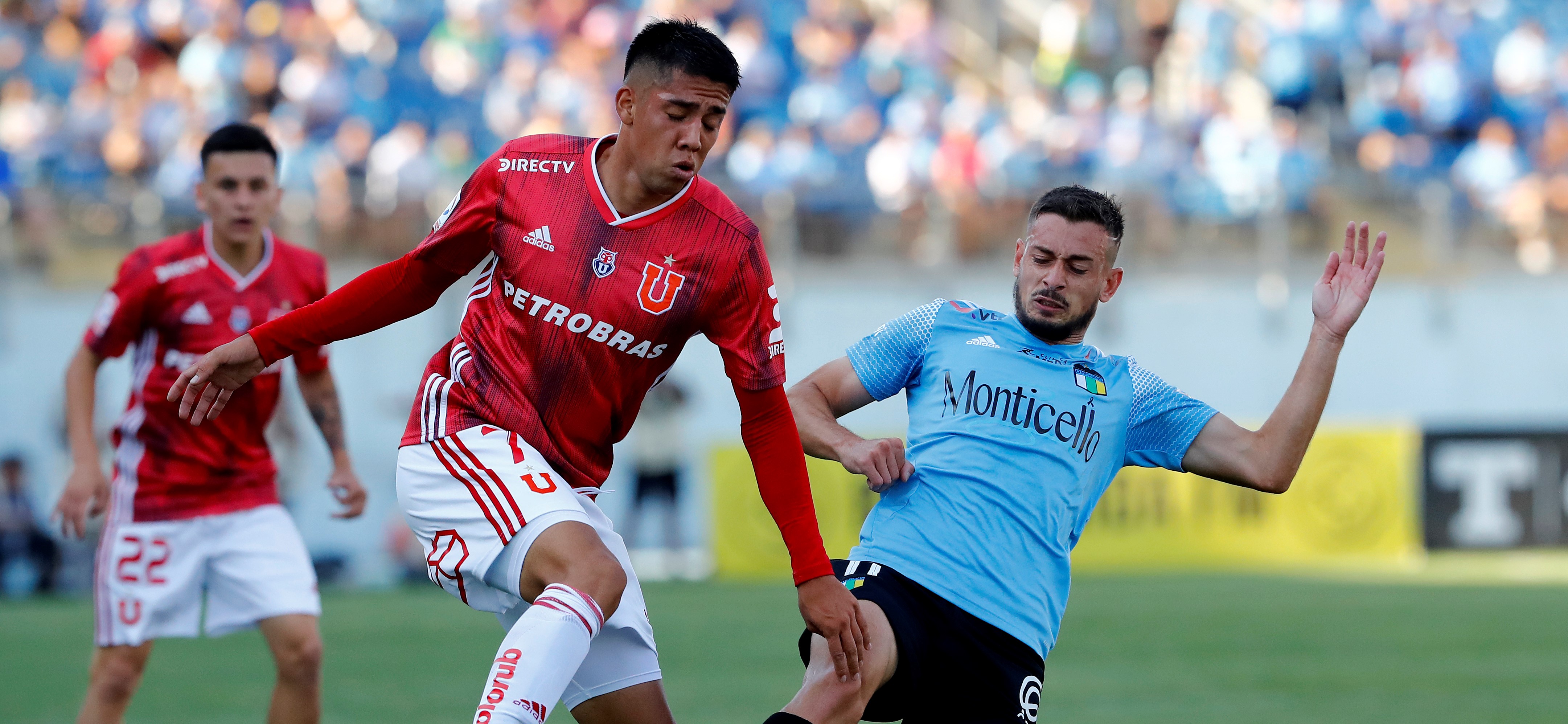 En duda para el Superclásico: Galani salió lesionado de la práctica de la U por posible desgarro