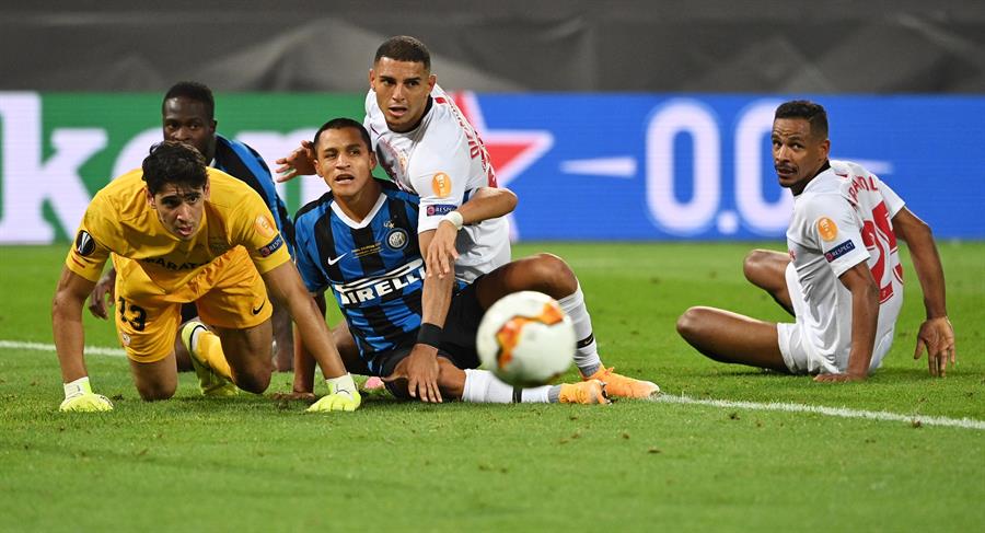 “Alexis entró mal y Lautaro inexistente”: Prensa italiana fue lapidaria con Inter tras decepción ante Sevilla