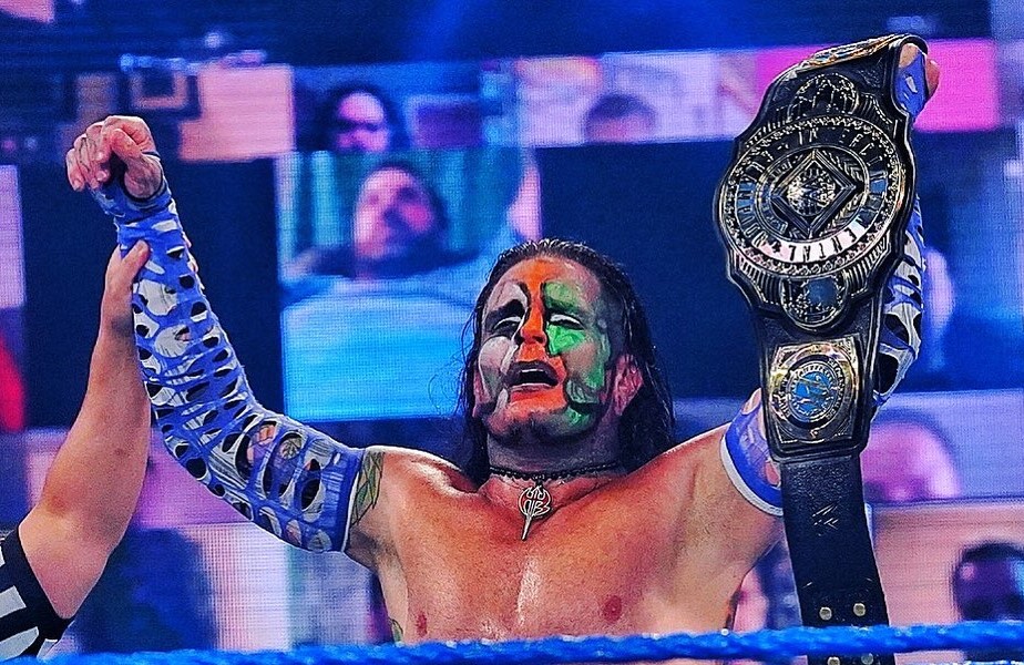 Jeff Hardy venció a AJ Styles en Smackdown y se convirtió en nuevo campeón intercontinental