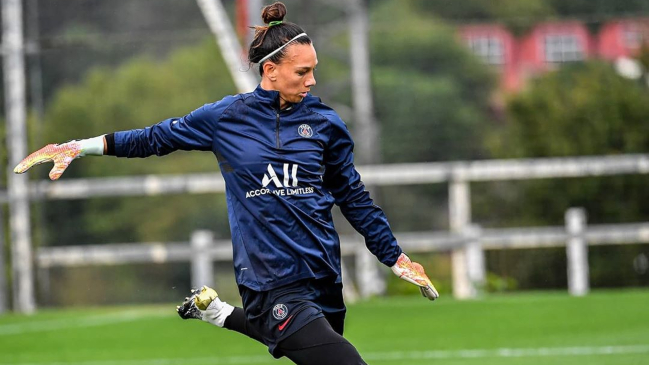 “Si puedes soñarlo, puedes lograrlo”: Tiane Endler y su motivación para enfrentar la Champions