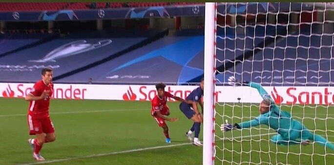 Bayern Munich golpeó primero a PSG con un cabezazo de Kingsley Coman