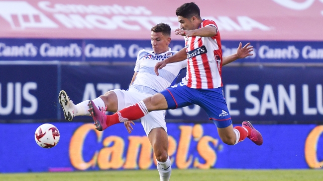 Cruz Azul con Igor Lichnovsky superó a Atlético San Luis y se afirmó en el liderato de la Liga MX