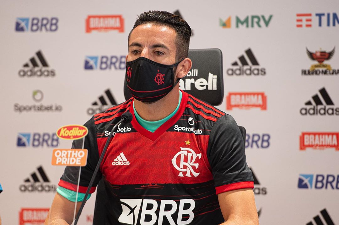 Mauricio Isla: Hablé con Arturo Vidal para saber sobre el camarín de Flamengo