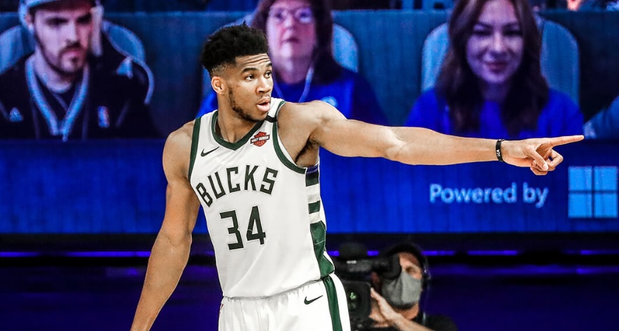 Antetokounmpo lideró el tercer triunfo de los Bucks sobre Orlando Magic en los playoffs