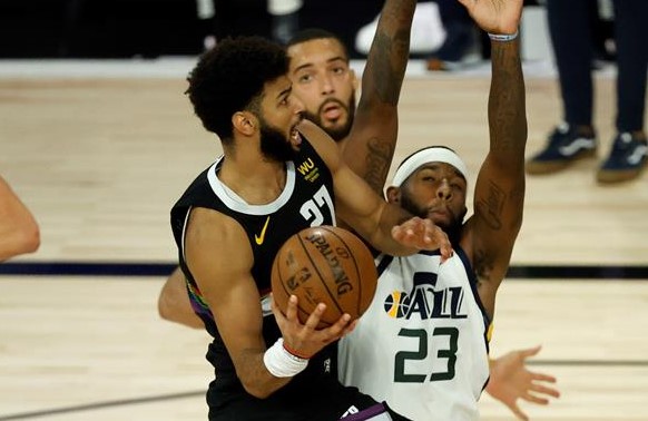 Denver Nuggets recortó distancia en la serie con Utah Jazz y forzó el sexto partido