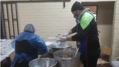 Vecina de la Población Santa Mónica por olla común: Preocupa que se termine por los adultos mayores