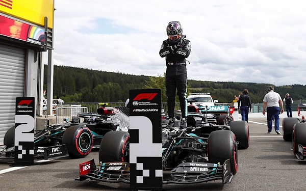 Lewis Hamilton: Le dedico esta pole a Chadwick Boseman, un auténtico héroe