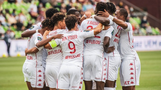 Guillermo Maripán vio acción en la ajustada victoria de Mónaco ante Metz en la Ligue 1