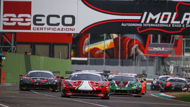 Benjamín Hites tuvo un buen desempeño en Imola pese a que su equipo abandonó sobre el final