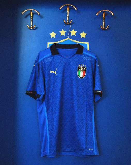 Italia presentó su camiseta para la Liga de las Naciones y para las Clasificatorias