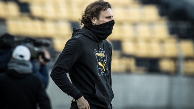 Peñarol cesó a Diego Forlán de su cargo como entrenador