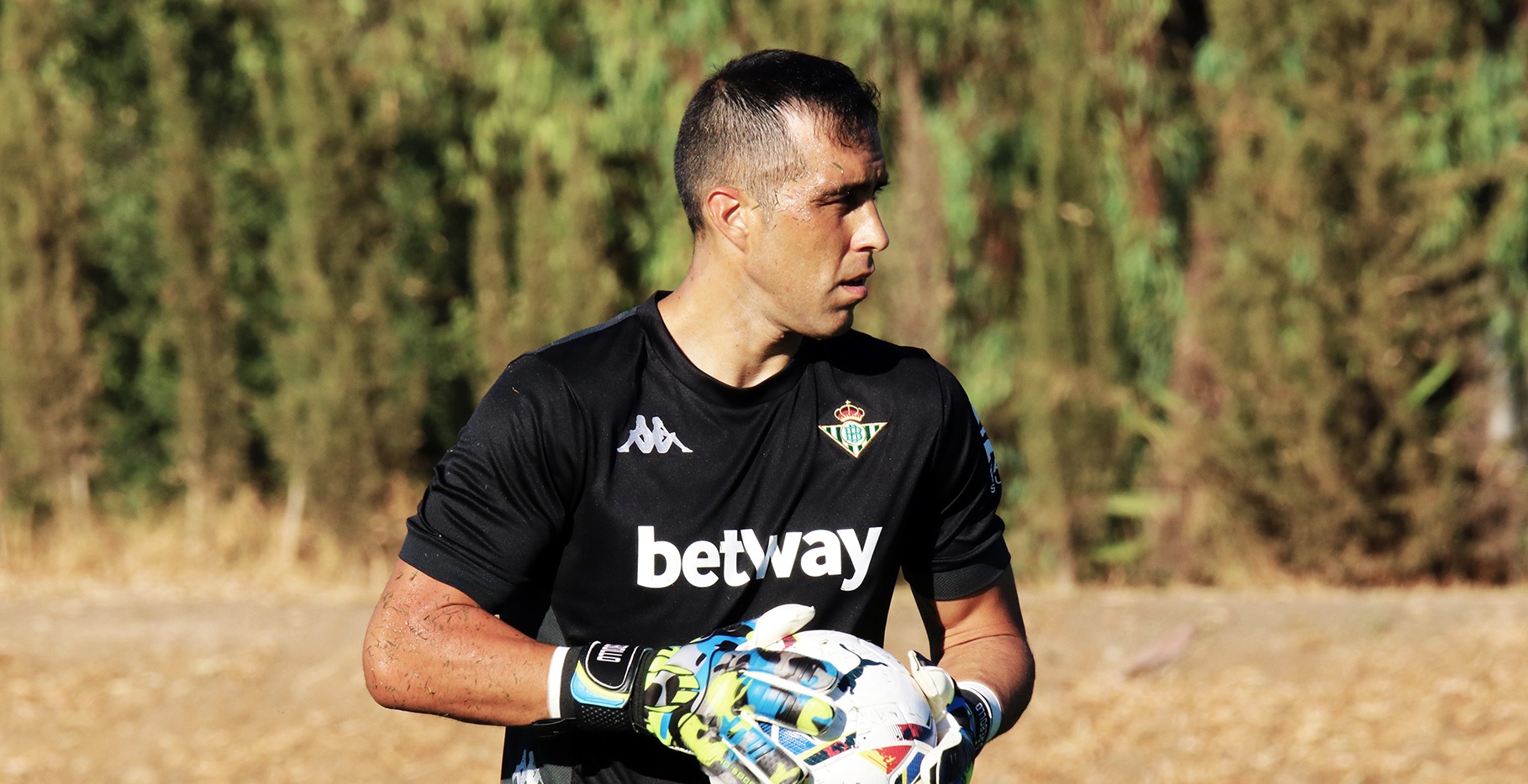 Así fue el primer día de Claudio Bravo bajo las órdenes de Pellegrini en Betis