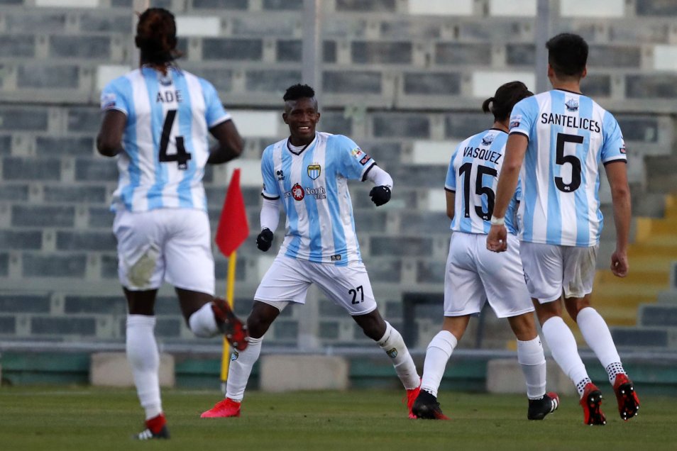 Yorman Zapata celebró gol de Magallanes ante Barnechea con simbólico gesto contra el racismo