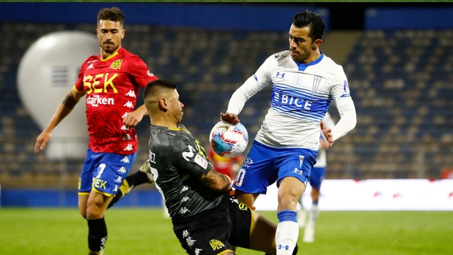Resumen: Universidad Católica perdió el invicto y comparte el liderato con Unión La Calera