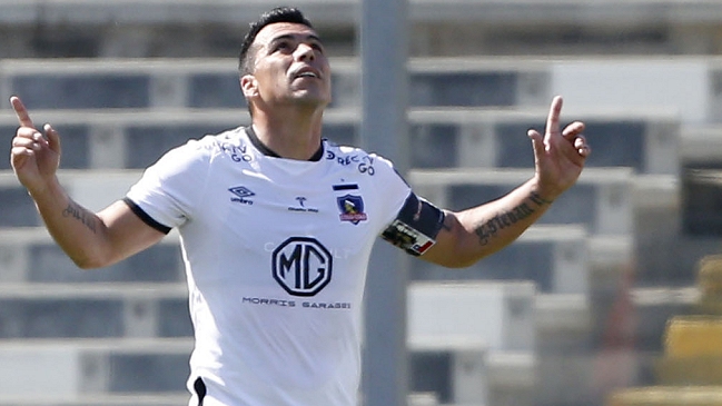 Esteban Paredes fue consultado si es que le gustó más su golazo o el de Luis Jiménez