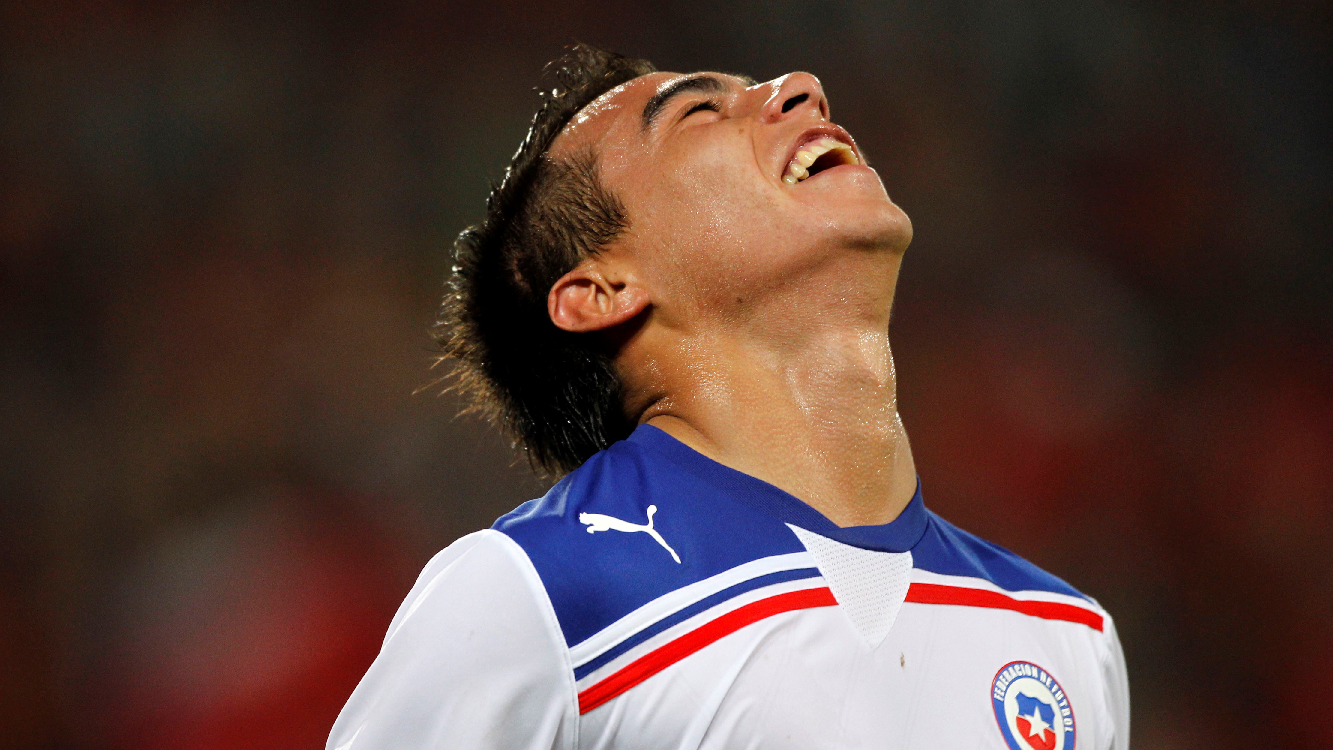 Se cumplieron nueve años del primer gol de Eduardo Vargas con La Roja