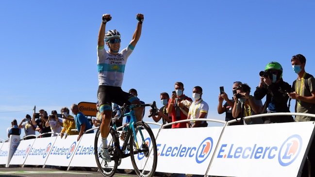 Alexey Lutsenko se impuso tras espectacular escapada en el Tour