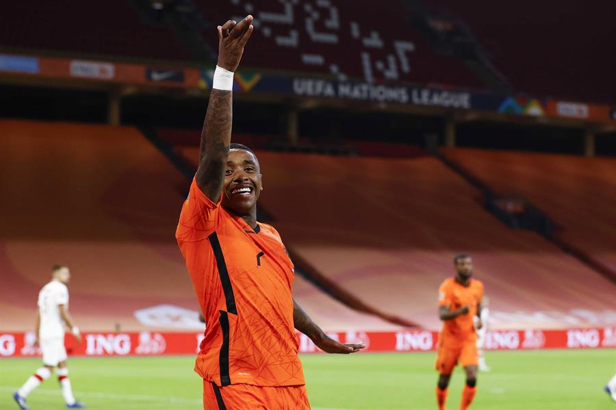 Steven Bergwjin dio a Holanda el triunfo sobre Polonia en la UEFA Nations League