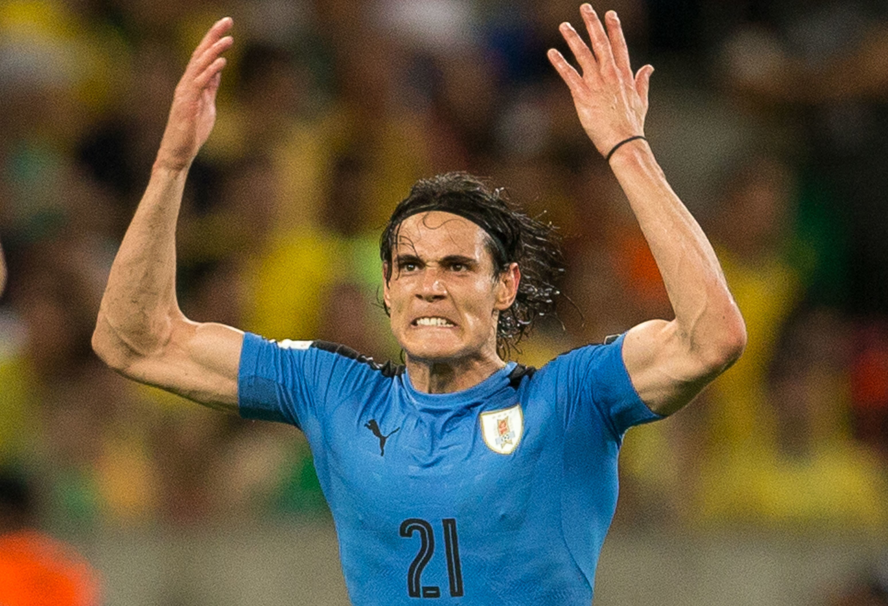 ¿Era humo lo de Gremio? Juventus inició contactos para fichar a Edinson Cavani