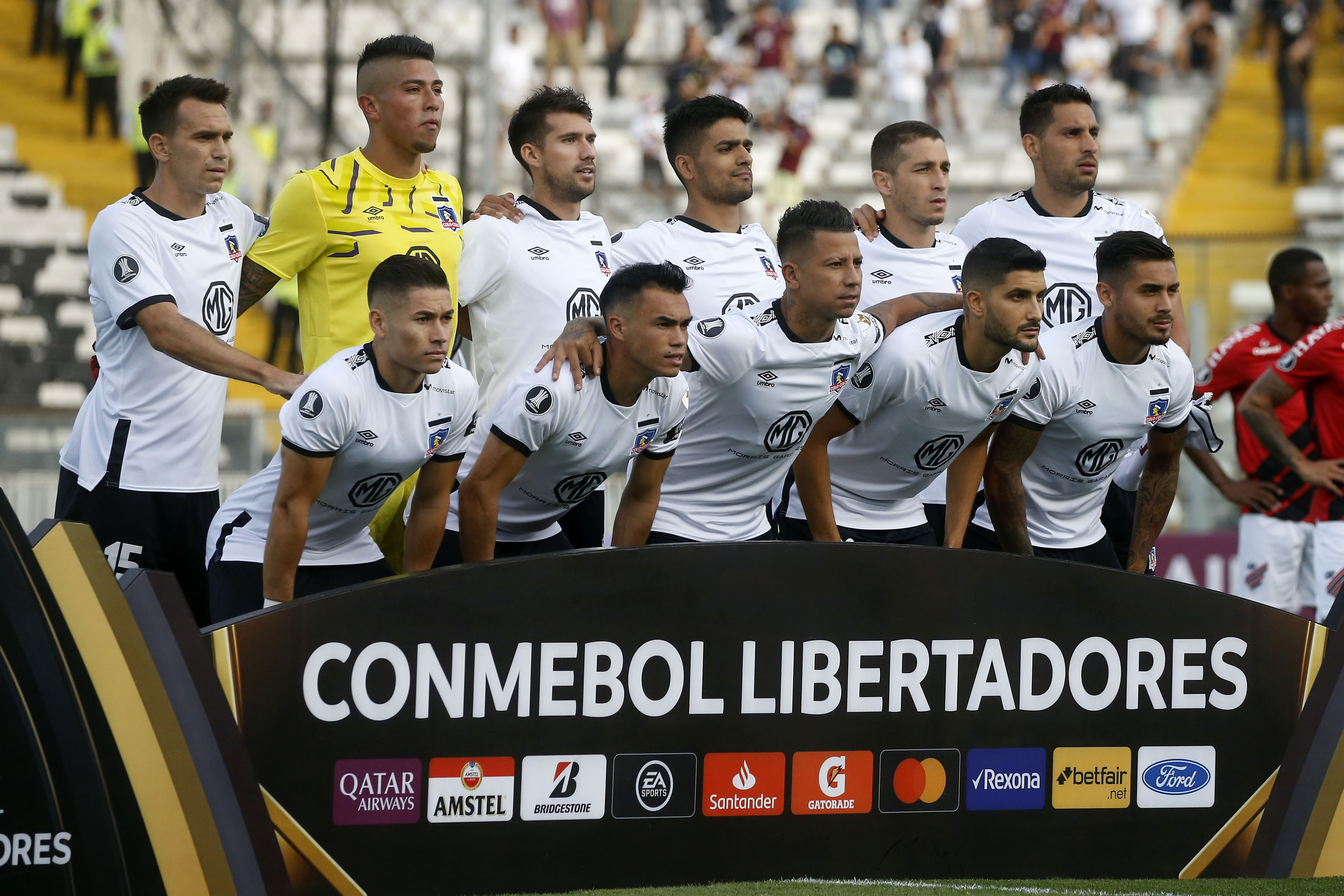 Conmebol confirmó árbitros para los duelos de Colo Colo y U. Católica en la Copa Libertadores