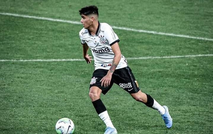 Angelo Araos fue titular en agónico empate de Corinthians ante Botafogo
