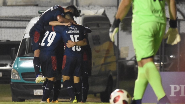 El líder Cerro Porteño se impuso ante General Díaz tras comenzar perdiendo en Paraguay