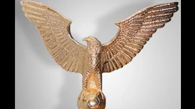 Federación tunecina se llenó de críticas por su nuevo y polémico trofeo de campeón de liga