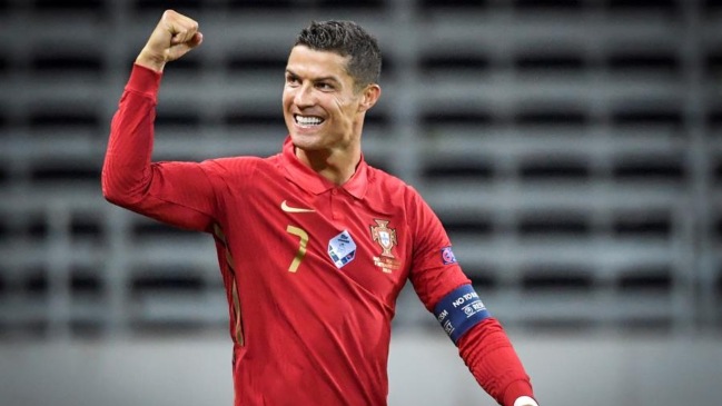 Cristiano Ronaldo anotó ante Suecia su gol número 100 con la selección de Portugal