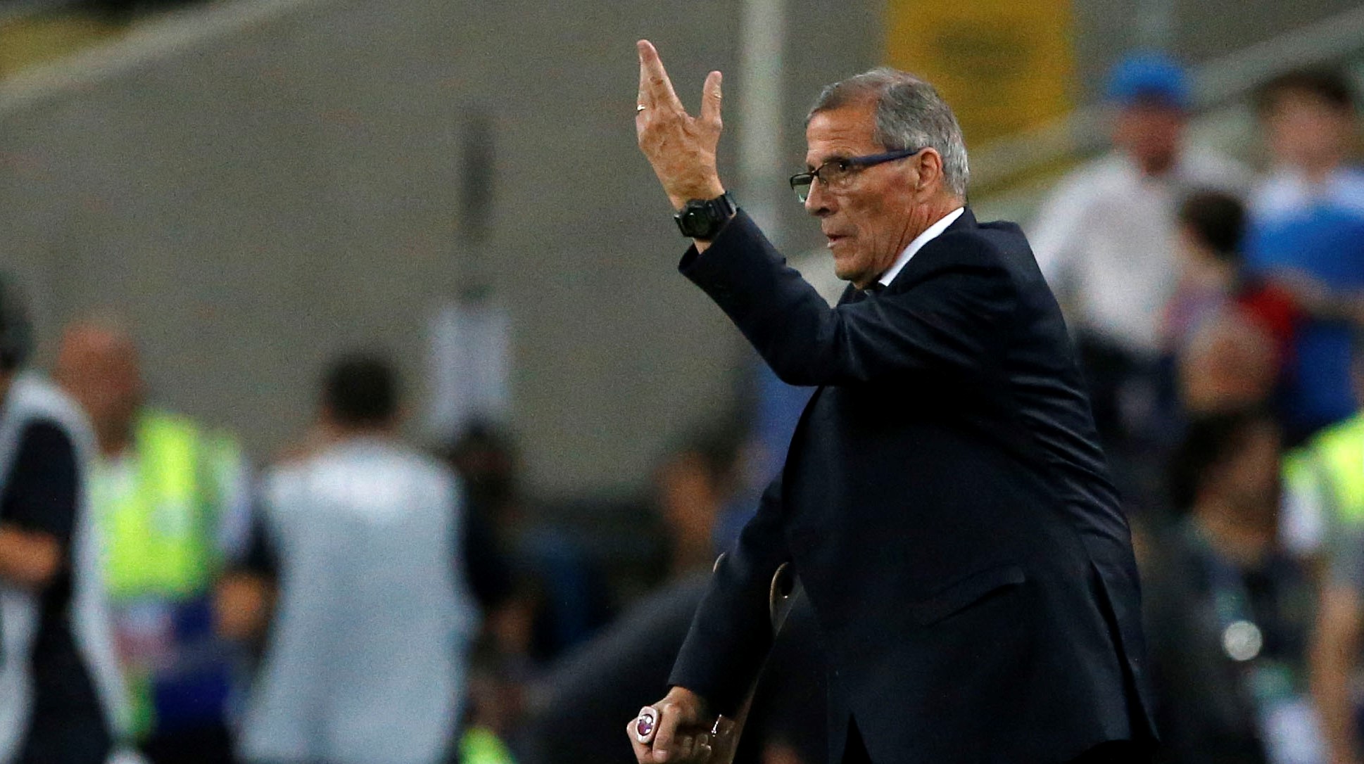 Oscar Tabárez duda que se inicien las Clasificatorias en octubre