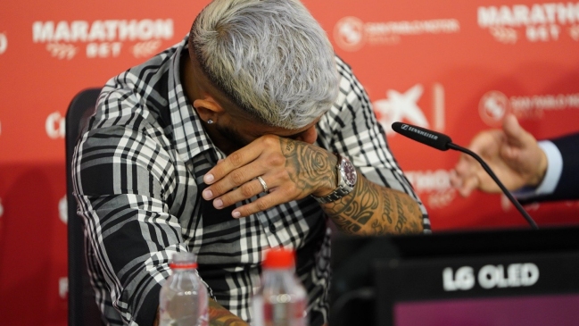 Ever Banega rompió en llanto al despedirse de Sevilla, “el club más importante” de su vida