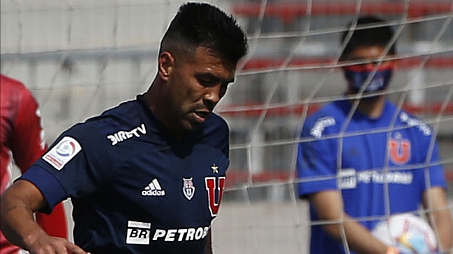 Gonzalo Espinoza llamó la atención por foto de Pablo Aránguiz y Camilo Moya en un jacuzzi