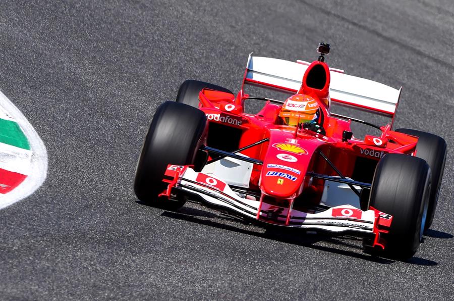 Mick Schumacher pilotó el Ferrari con el que su padre ganó el séptimo Mundial