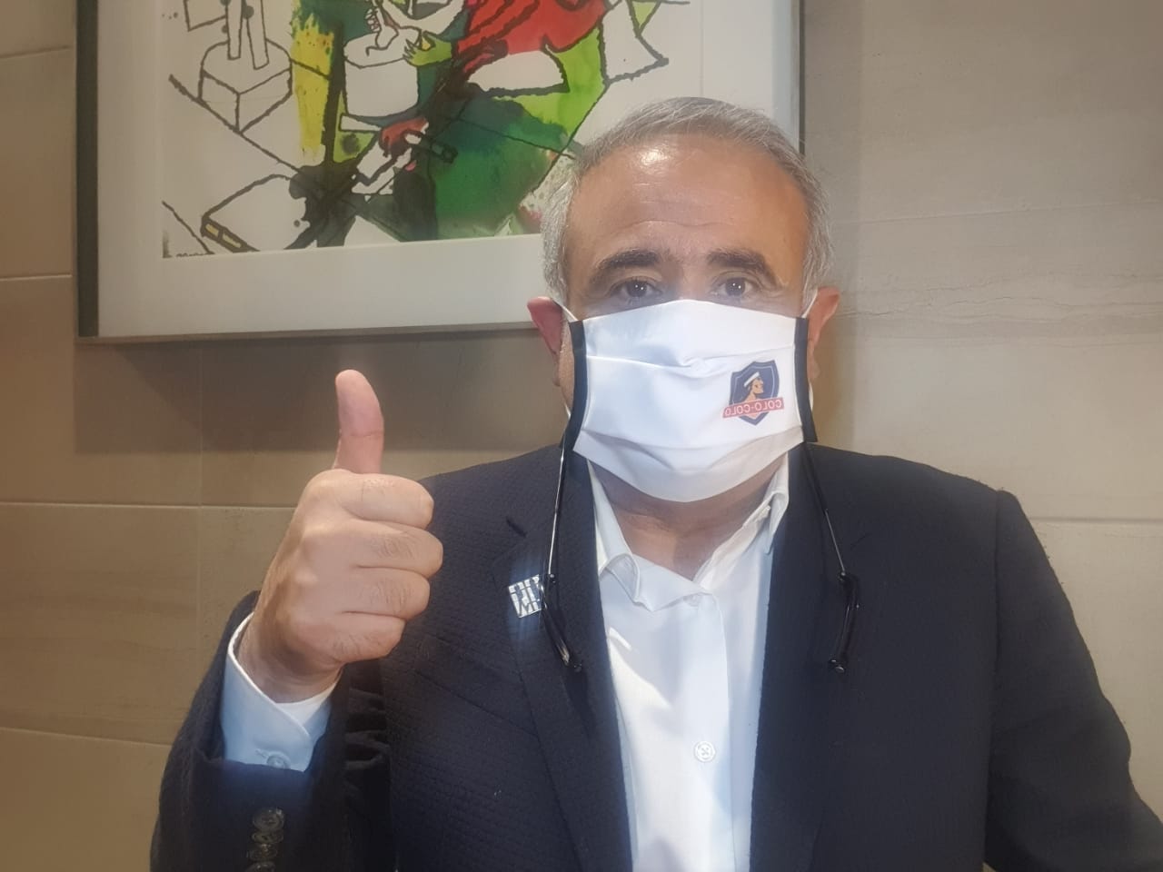 El doctor Ugarte celebró con mascarilla el triunfo de Colo Colo en Copa Libertadores