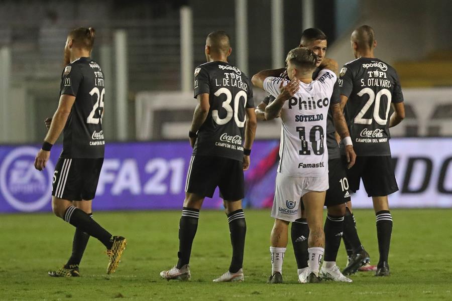 Olimpia resistió y cosechó un valioso punto en su visita a Santos por Copa Libertadores