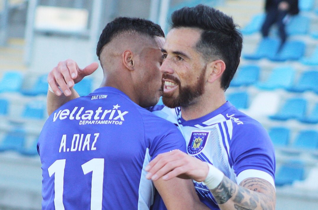 Deportes Concepción tuvo retorno triunfal en el profesionalismo con victoria en Segunda División