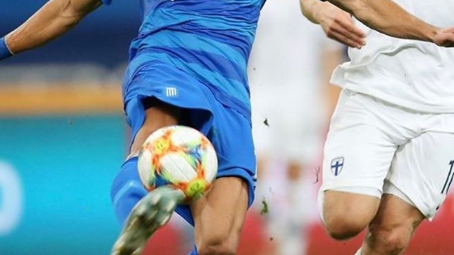 La FIFA y la UEFA advirtieron sobre la posible exclusión del fútbol griego