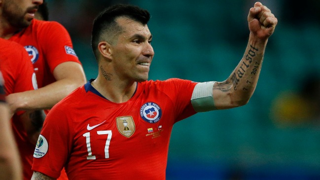 Gary Medel fue absuelto de su sanción y estará en el debut de Chile en las Clasificatorias