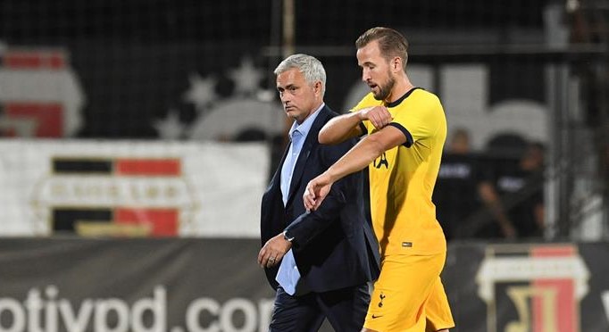 ¡Pasó susto Mourinho! Tottenham sufrió para clasificar en la fase previa de la Europa League