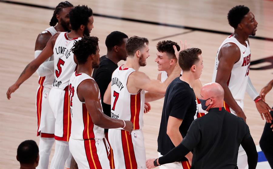 Miami Heat dio otro golpe a Boston Celtics y estiró ventaja en la final del Este