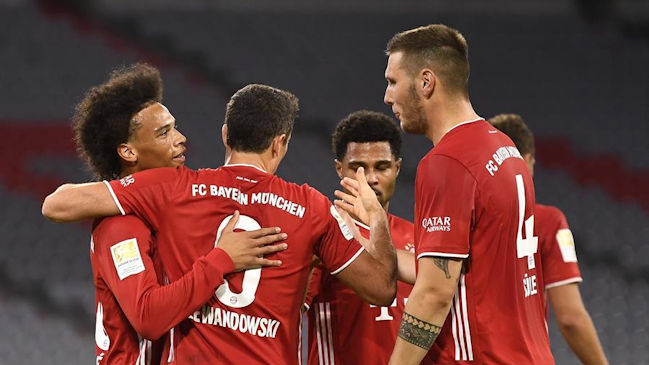 Bayern Munich se estrenó en la Bundesliga con una aplastante victoria sobre Schalke
