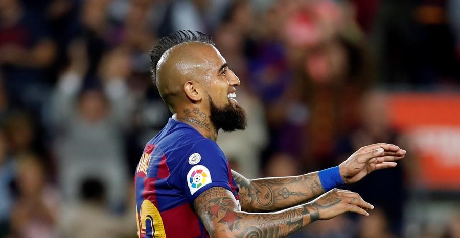 Prensa italiana: Salida de Diego Godín permitirá la llegada de Arturo Vidal a Inter